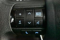 2025 Toyota Hilux SR 48V