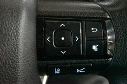 2025 Toyota Hilux SR 48V