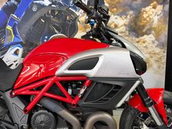 2011 DUCATI DIAVEL BLACK