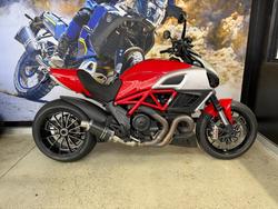 2011 DUCATI DIAVEL BLACK