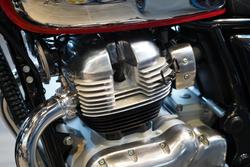 2026 Royal Enfield Interceptor 650 Chrome