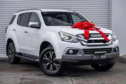 2020 Isuzu MU-X LS-T