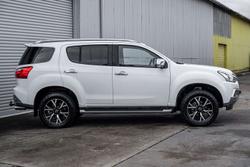 2020 Isuzu MU-X LS-T