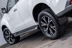 2020 Isuzu MU-X LS-T