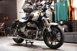 2025 Royal Enfield Super Meteor 650