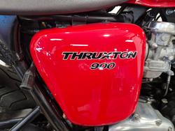 2009 Triumph THRUXTON 900 RED