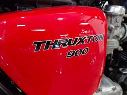 2009 Triumph THRUXTON 900 RED