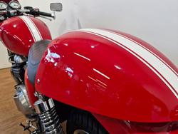 2009 Triumph THRUXTON 900 RED