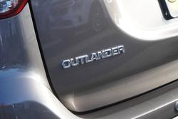 2020 Mitsubishi Outlander LS
