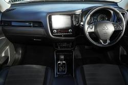 2020 Mitsubishi Outlander LS