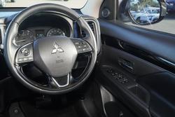 2020 Mitsubishi Outlander LS
