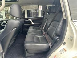 2017 Toyota Landcruiser VX