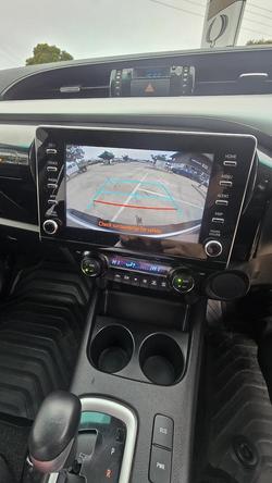 2021 Toyota Hilux SR5 Hi-Rider