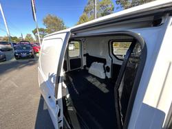2024 HYUNDAI STARIA LOAD