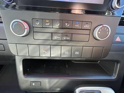 2024 HYUNDAI STARIA LOAD