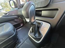 2024 HYUNDAI STARIA LOAD