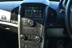 2019 Mahindra XUV500 W10
