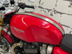 2017 Triumph Thruxton 1200 R Thruxton Red