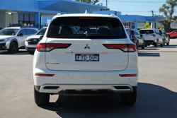 2024 Mitsubishi Outlander LS