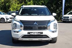 2024 Mitsubishi Outlander LS