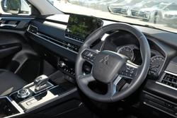 2024 Mitsubishi Outlander LS