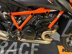 2026 KTM 1390 Super Duke R EVO Super Duke Black