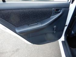 2006 Toyota Corolla Ascent ZZE122R Glacier White