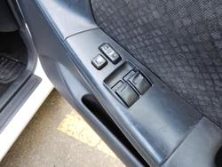 2006 Toyota Corolla Ascent ZZE122R Glacier White