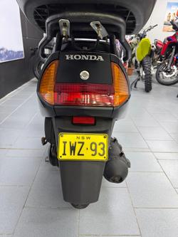 2011 Honda Lead 100 (SCV100) Lead Red
