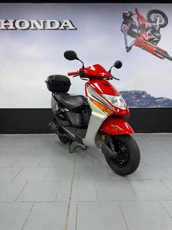 2011 Honda Lead 100 (SCV100) Lead Red
