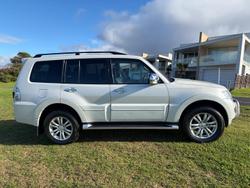 2017 Mitsubishi Pajero Exceed