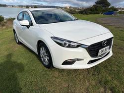 2018 Mazda 3 Neo Sport