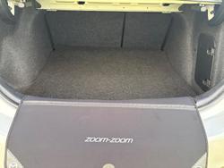 2018 Mazda 3 Neo Sport