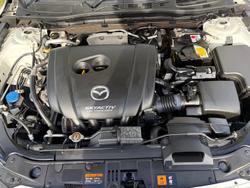 2018 Mazda 3 Neo Sport