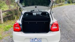 2017 Suzuki Swift GLX Turbo
