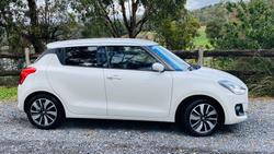 2017 Suzuki Swift GLX Turbo