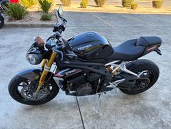 2021 Triumph SPEED TRIPLE 1200 RS Black