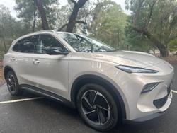 2025 MG MGS5 EV Essence 62 ZS3EM MY25 Champagne Gold