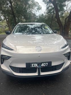 2025 MG MGS5 EV Essence 62 ZS3EM MY25 Champagne Gold