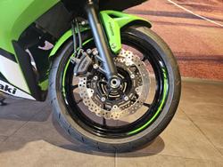 2025 Kawasaki Ninja 650L (LAMS) KRT Edition Ninja Green