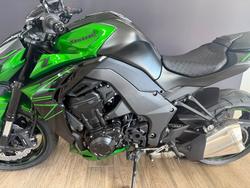 2025 Kawasaki ZR1000 Black