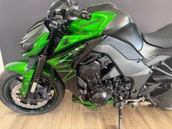 2025 Kawasaki ZR1000 Black