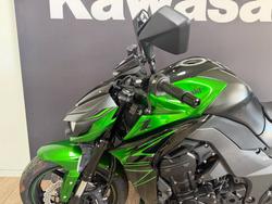 2025 Kawasaki ZR1000 Black