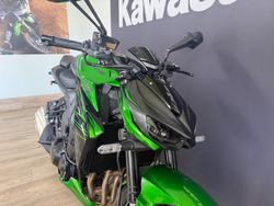 2025 Kawasaki ZR1000 Black