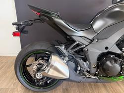 2025 Kawasaki ZR1000 Black