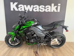 2025 Kawasaki ZR1000 Black