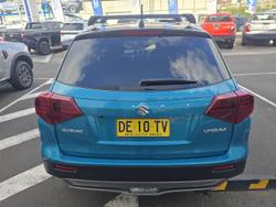 2022 Suzuki Vitara Shadow