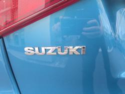 2022 Suzuki Vitara Shadow