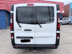 2018 Renault Trafic 85kW X82 Glacier White