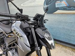 2025 CFMOTO 300 NK ABS Black